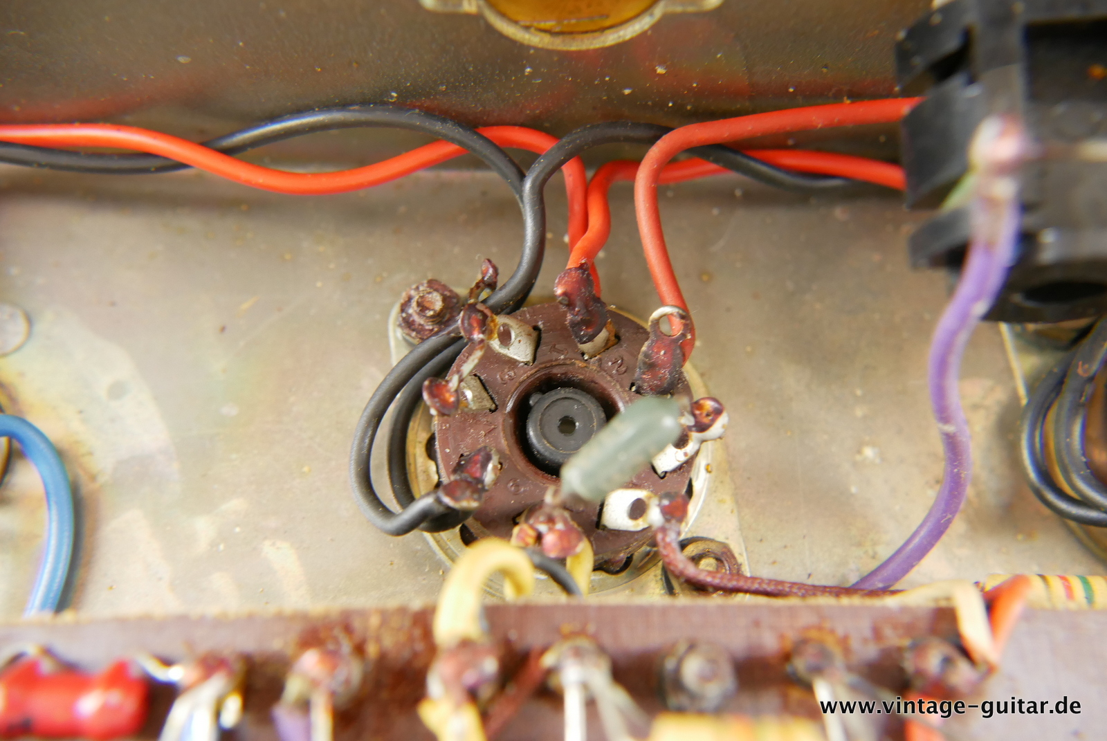 img/vintage/5441/Marshall_JMP_1992_Super_Bass_black 1970-044.JPG